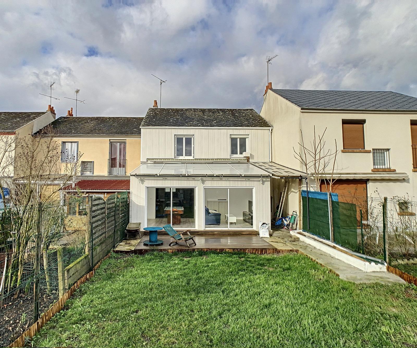 House à Saint-Jean-de-la-Ruelle