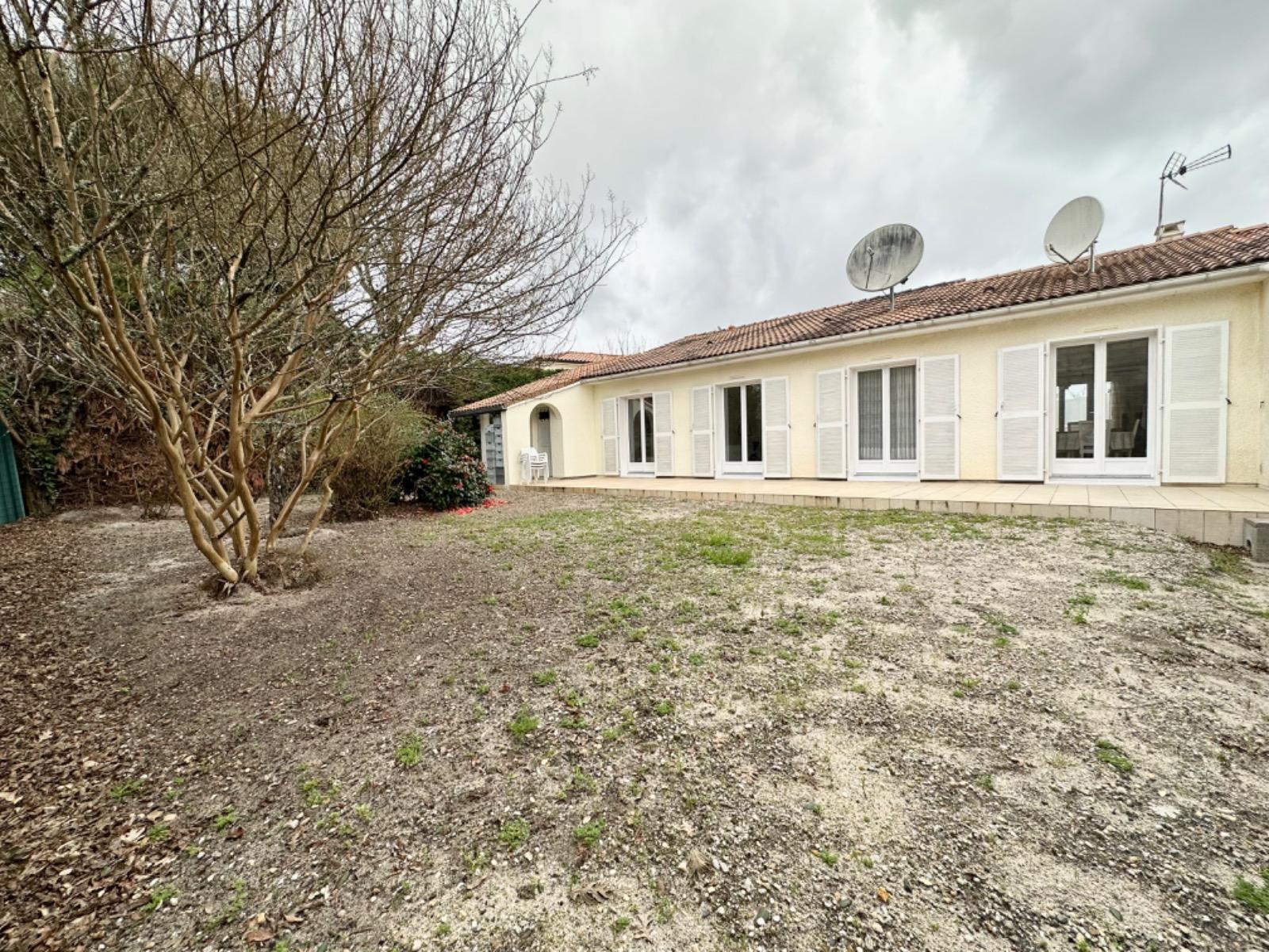 House à Saint-Jean-d'Illac
