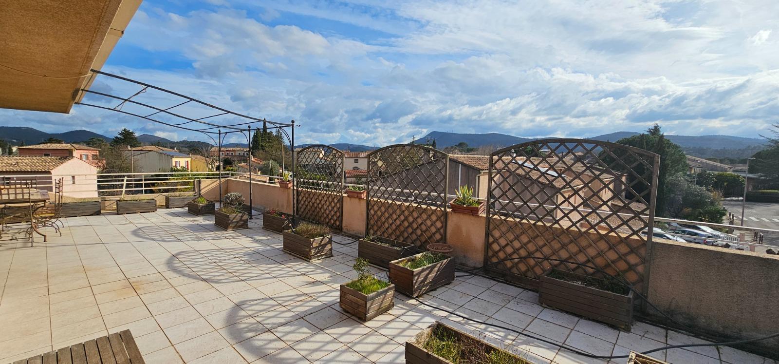 Apartment à Garéoult