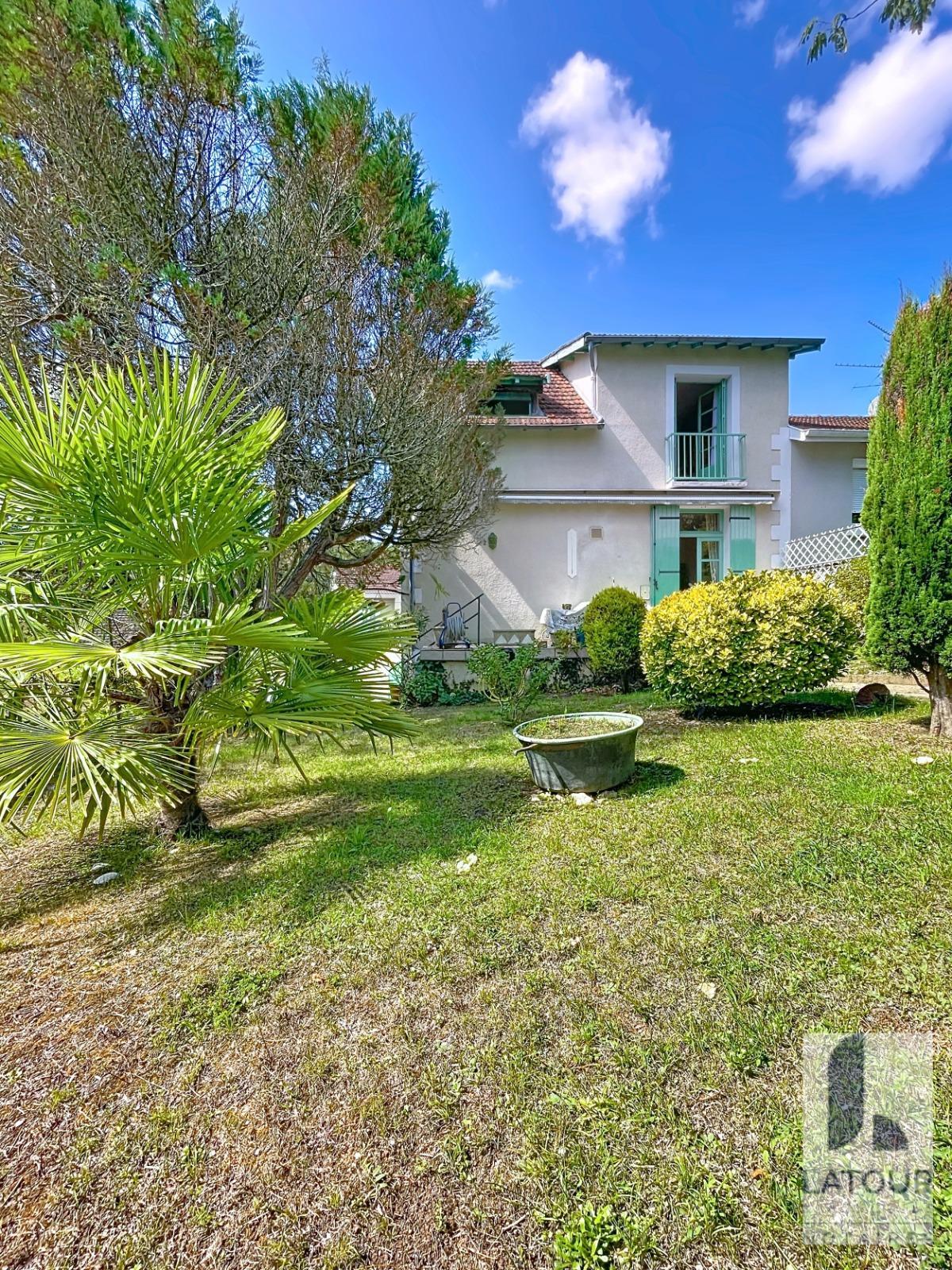 House à Champcevinel