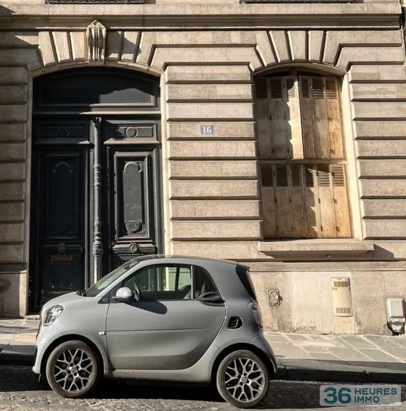 Business and/or Commercial Premises à Paris 8e Arrondissement