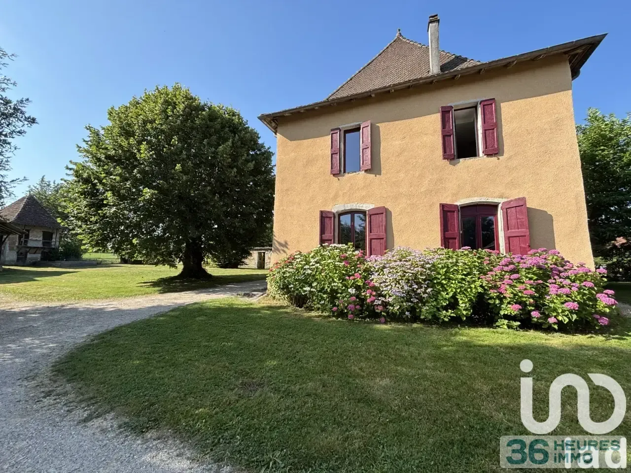 Estate à La Bâtie-Montgascon