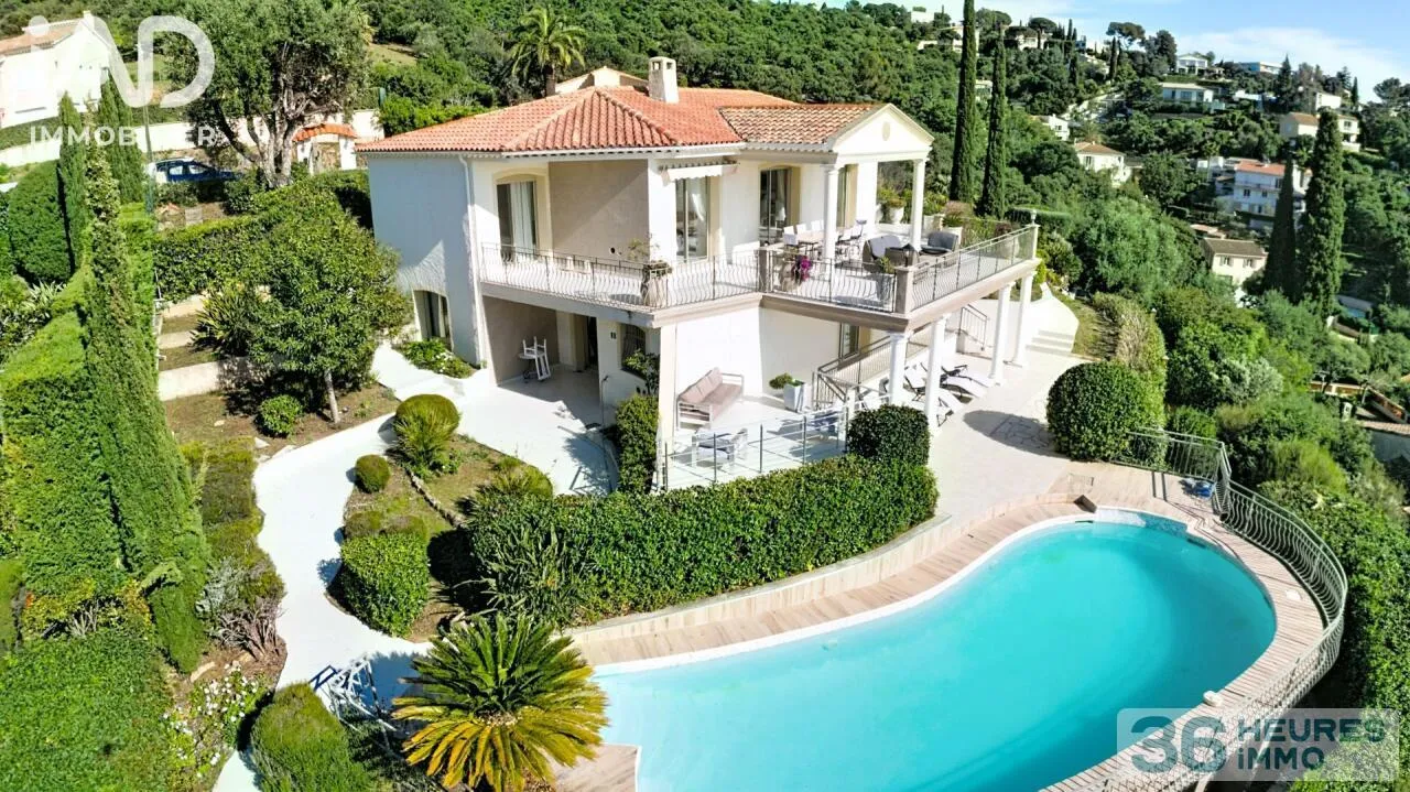 Maison à Roquebrune-sur-Argens