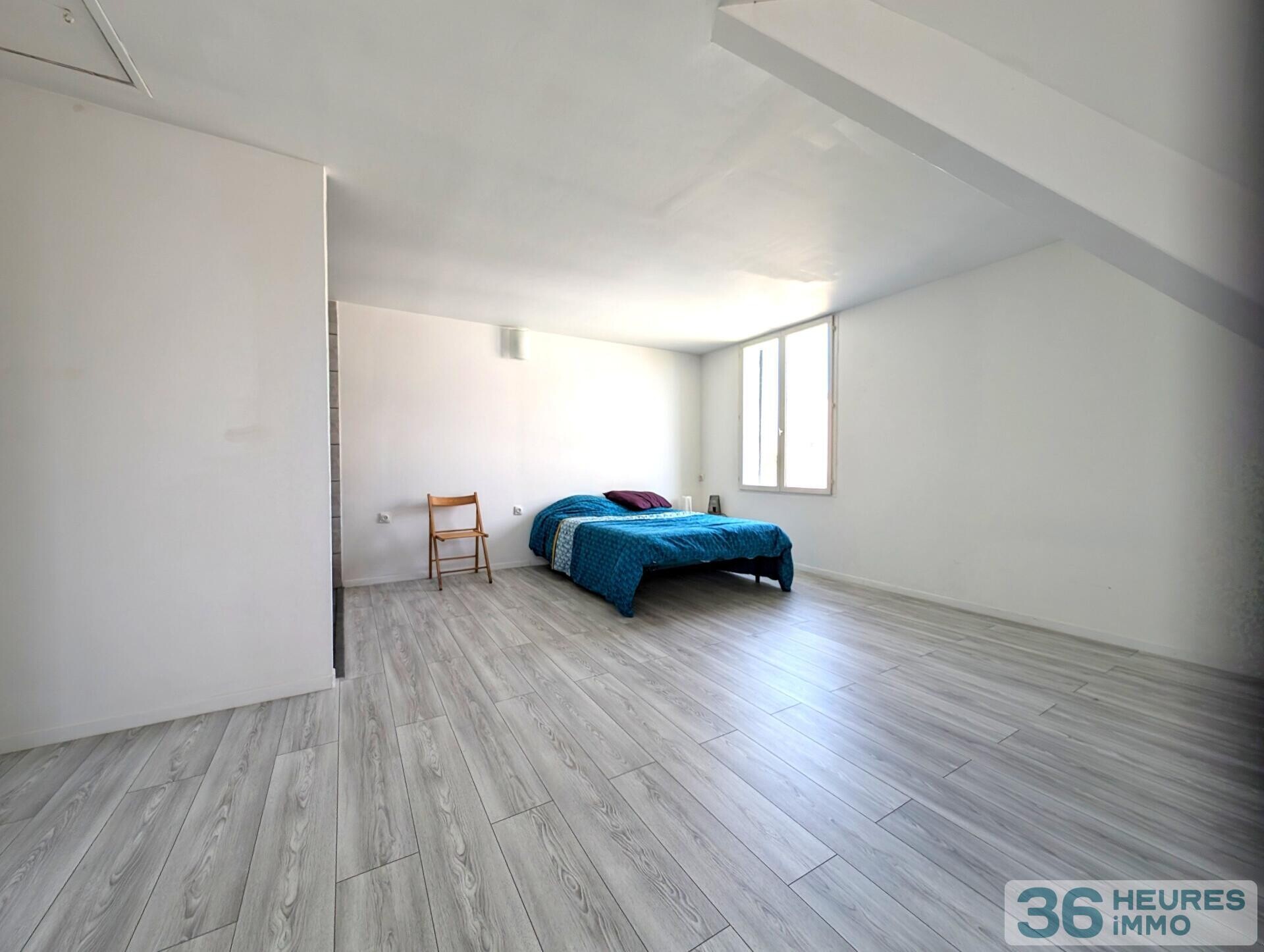 Emplacement Idéal - 3 Chambres - Joli Jardin - Garage