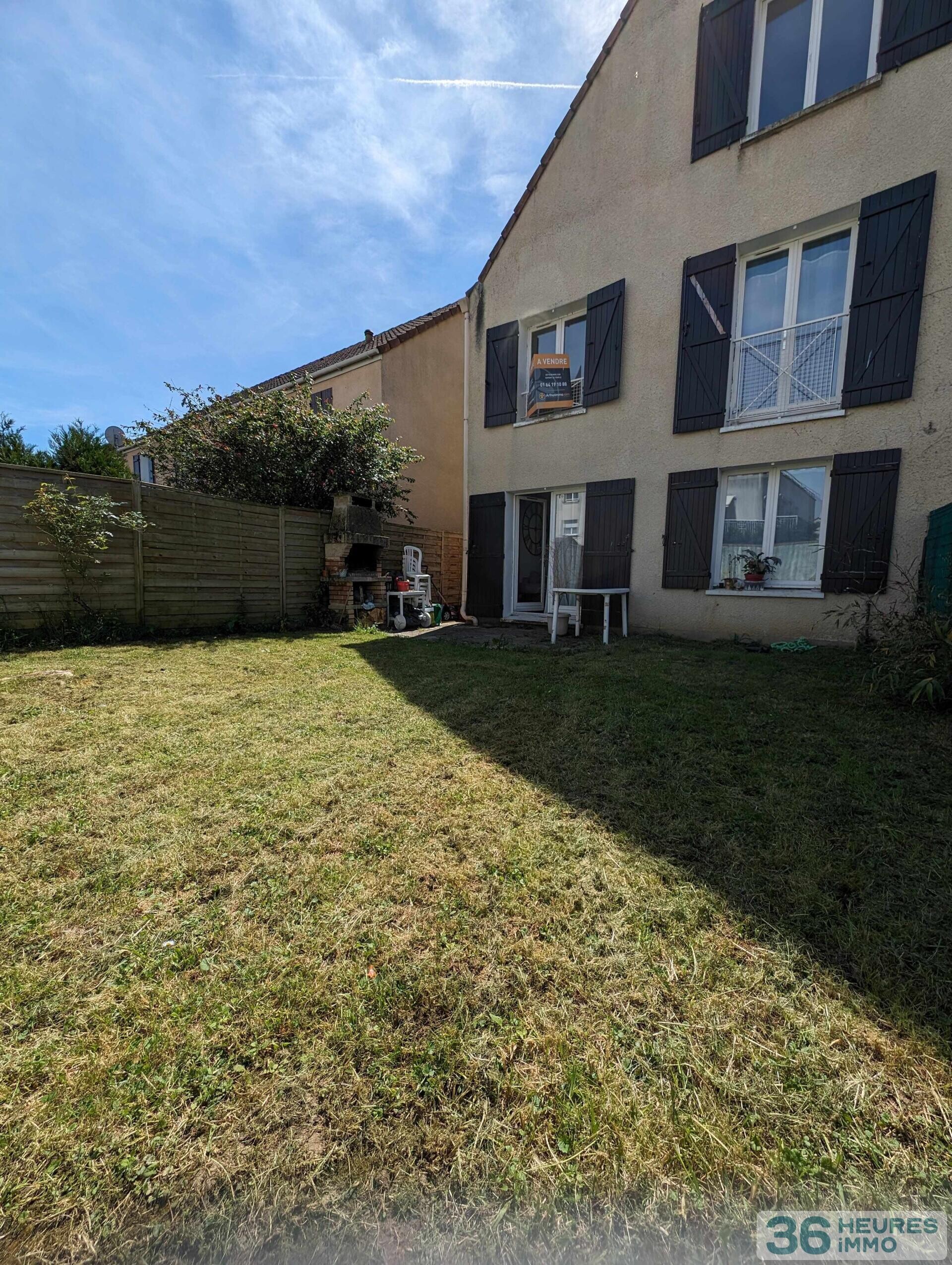 Emplacement Idéal - 3 Chambres - Joli Jardin - Garage