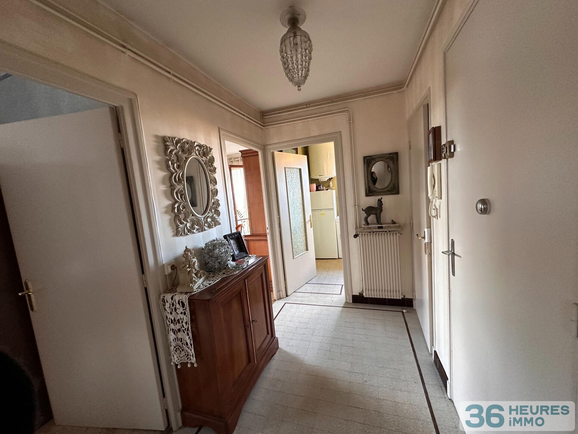 Appartement T2 à rénover avec vue sur le lac et les montagnes