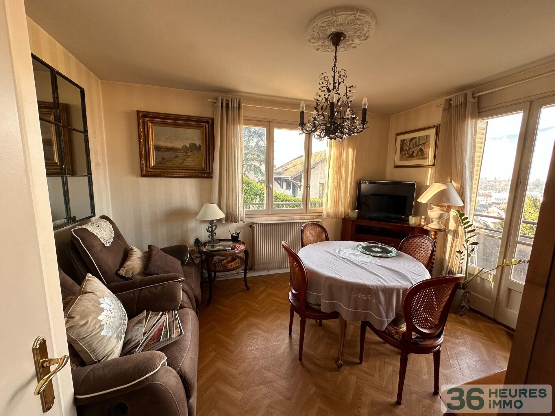 Appartement T2 à rénover avec vue sur le lac et les montagnes