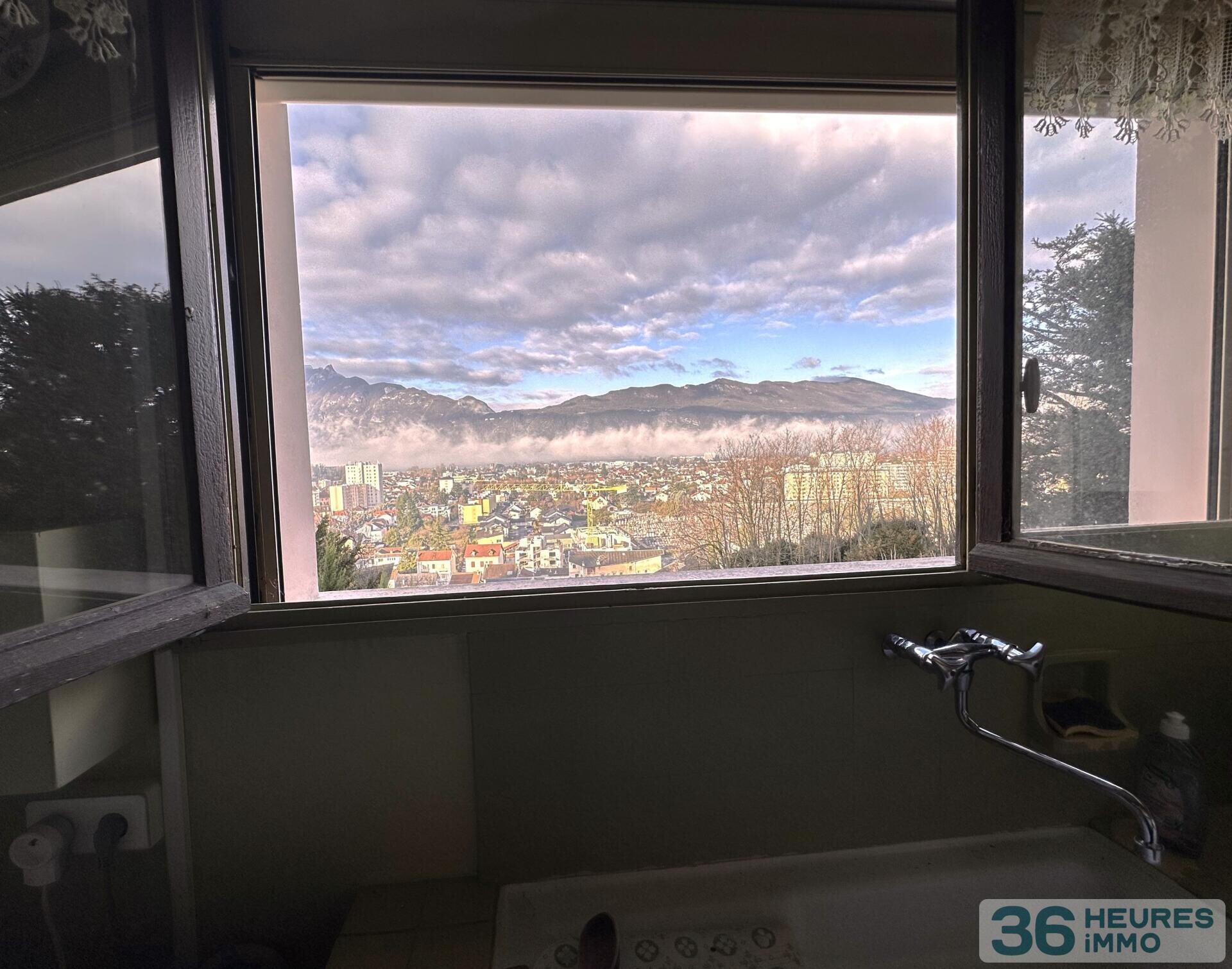 Appartement T2 à rénover avec vue sur le lac et les montagnes