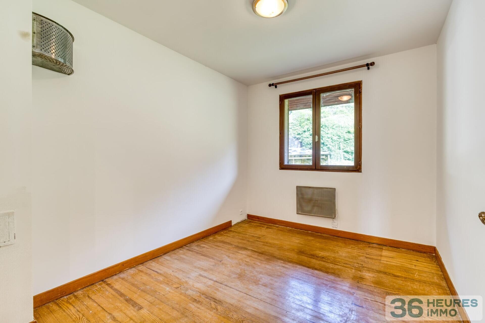 Maison avec grand terrain