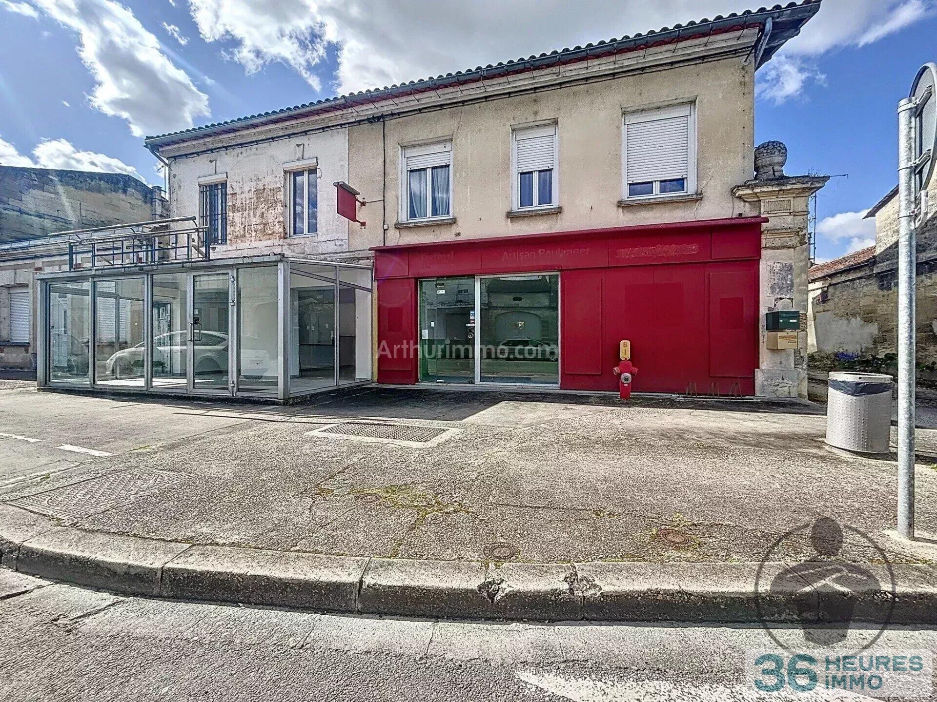 Immeuble 10 pièces en centre-ville de Coutras