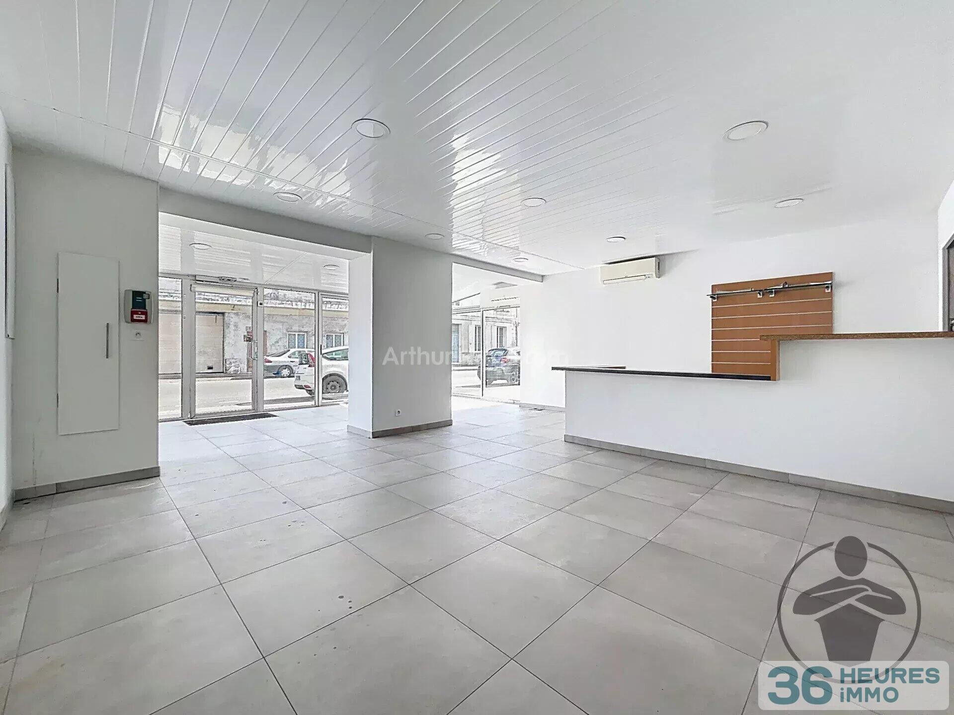 Immeuble 10 pièces en centre-ville de Coutras