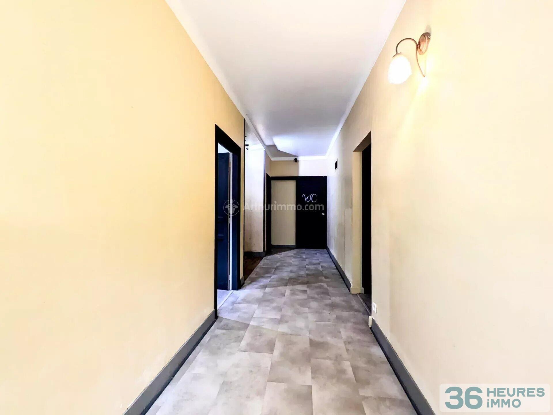 PAVILLON INDEPENDANT