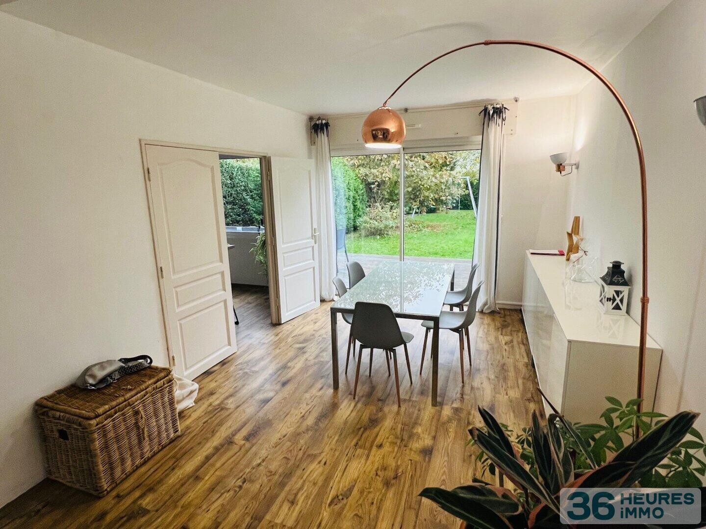 CROIX Beaumont 6 PIECES 135 m² Terrain 747 m² Garage