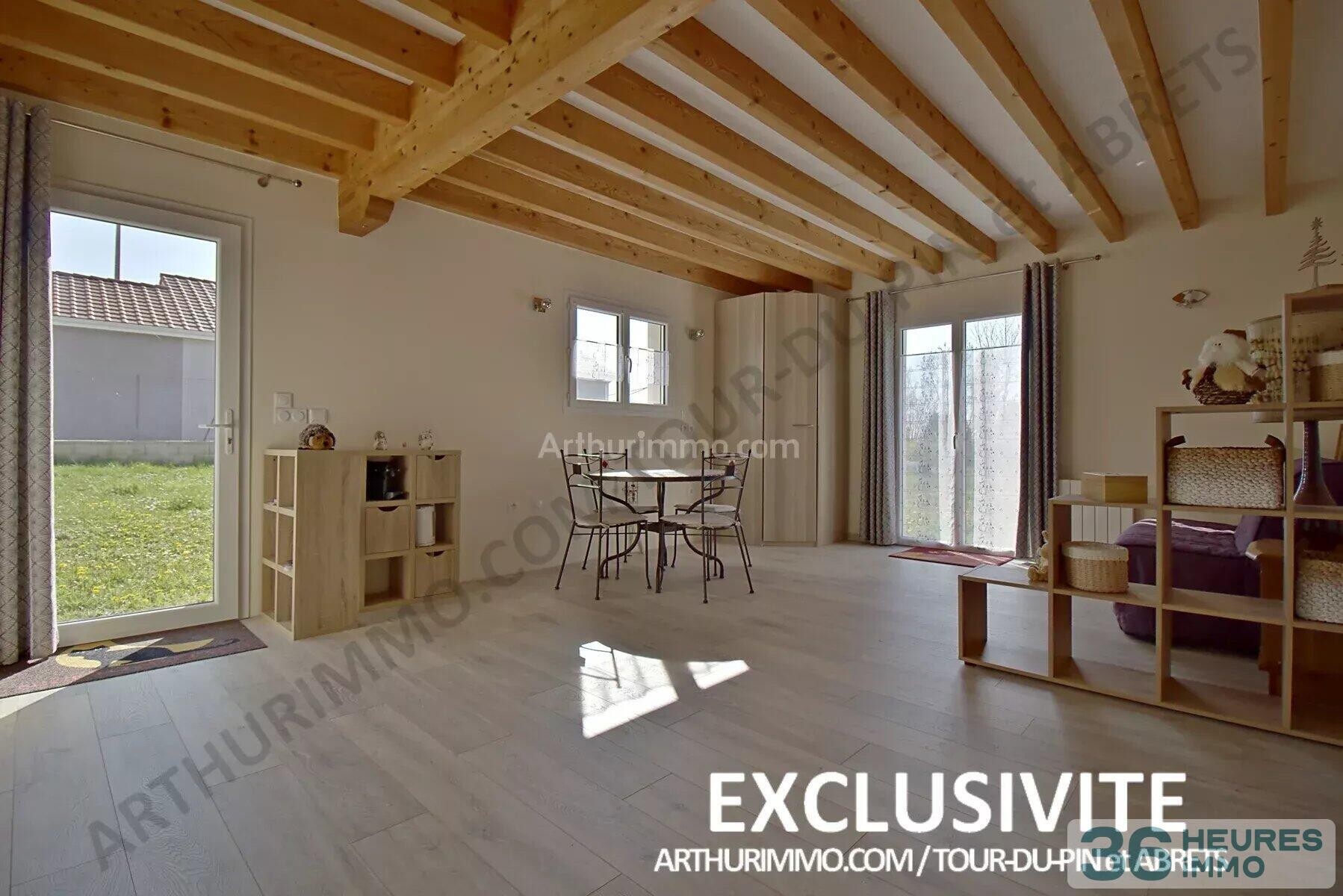 Maison à terminer d'aménager intérieurement.