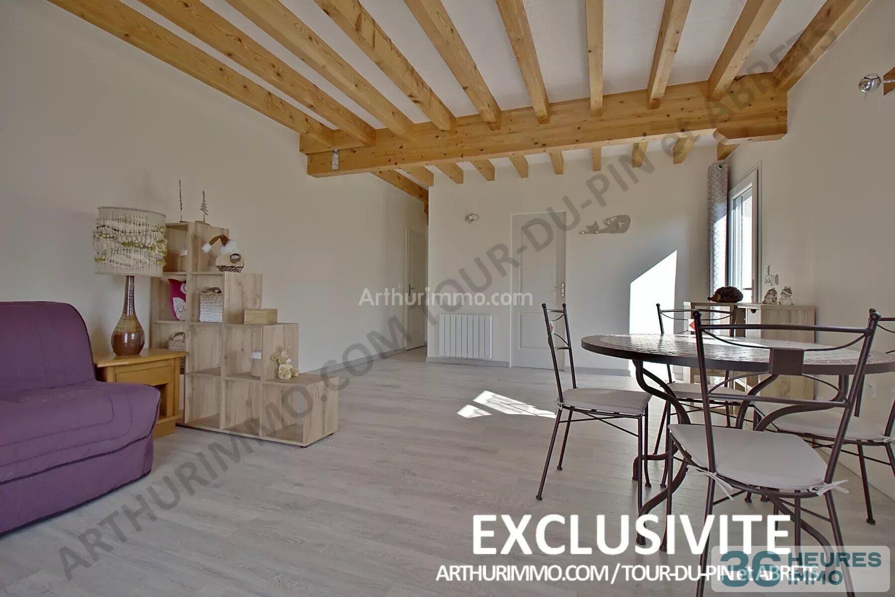 Maison à terminer d'aménager intérieurement.