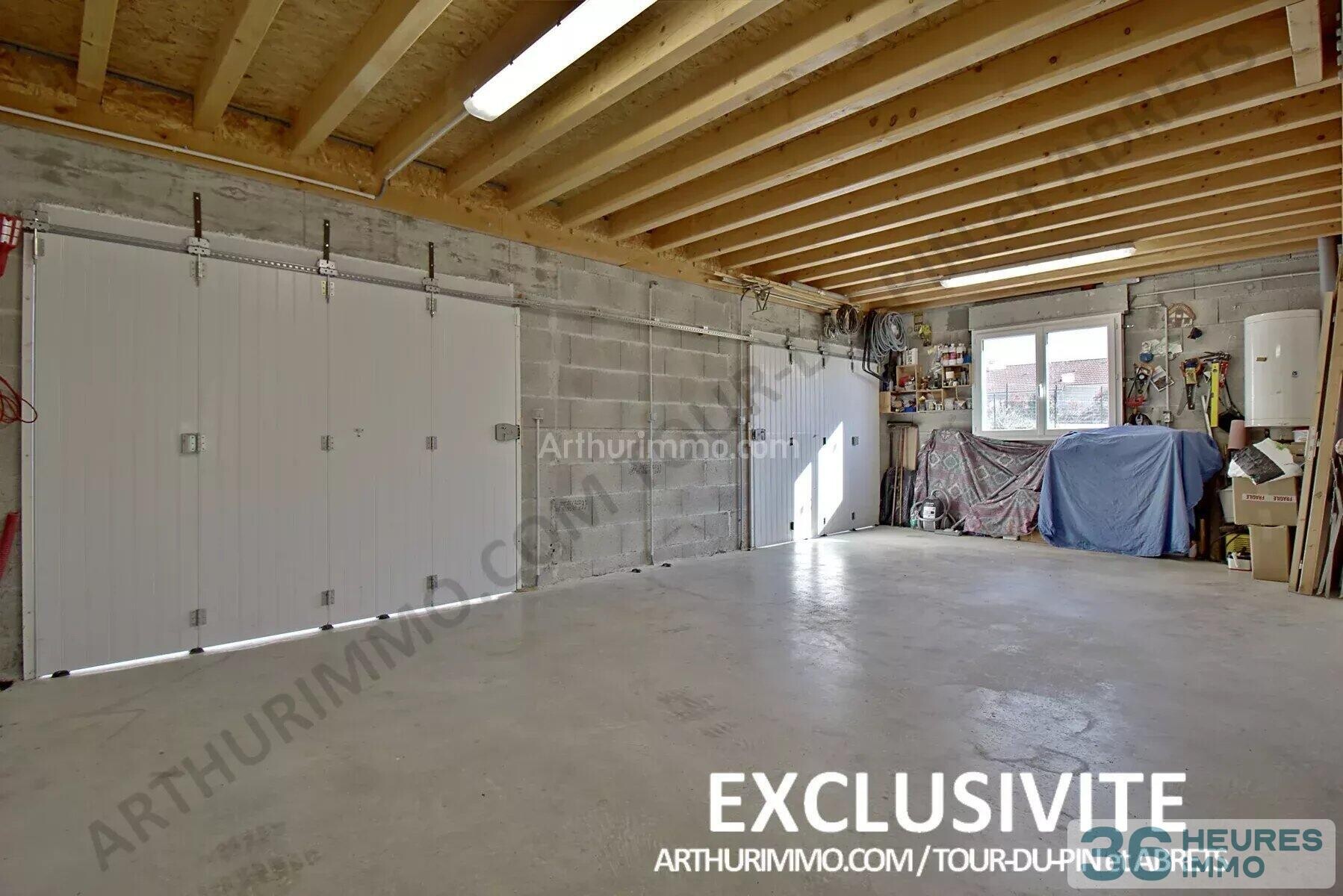 Maison à terminer d'aménager intérieurement.