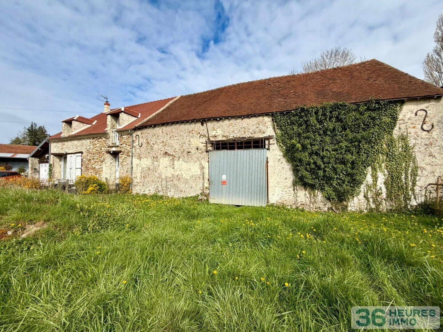 Grange 118m², Terrain 875m² à Bellot