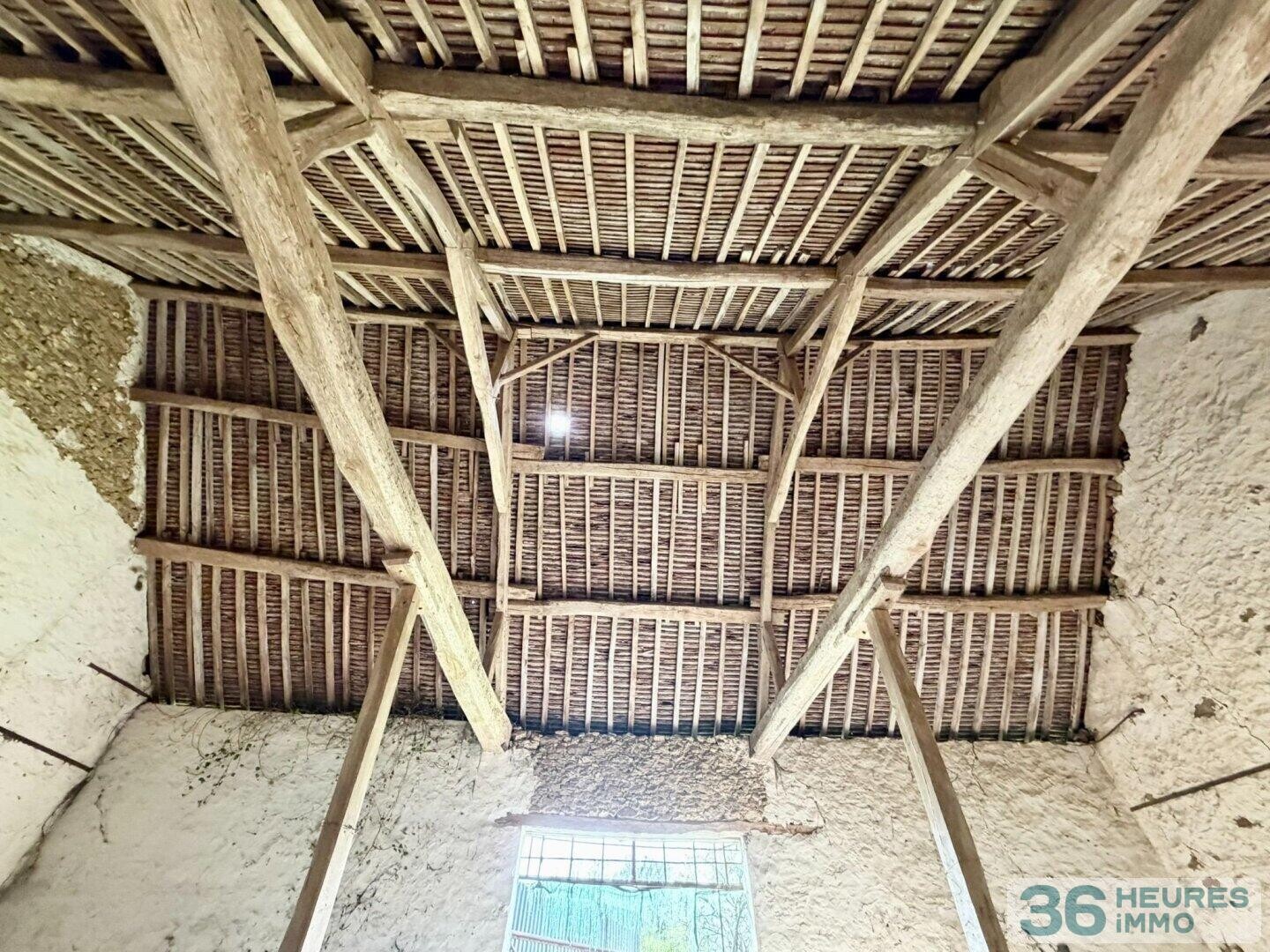 Grange 118m², Terrain 875m² à Bellot