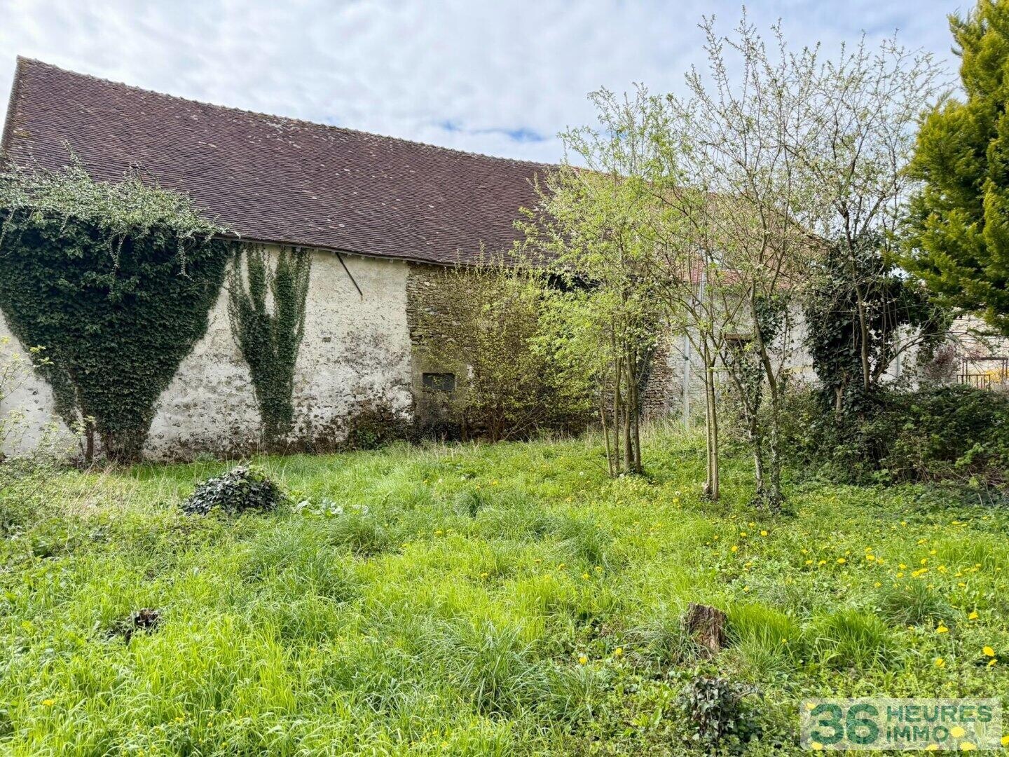 Grange 118m², Terrain 875m² à Bellot