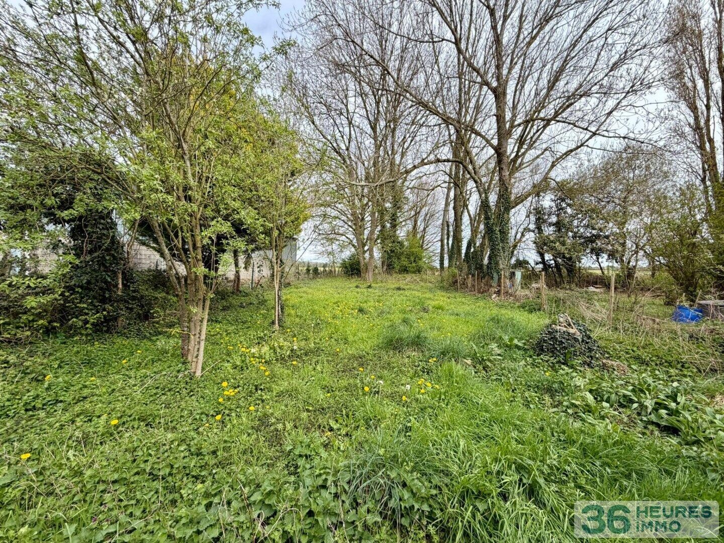 Grange 118m², Terrain 875m² à Bellot