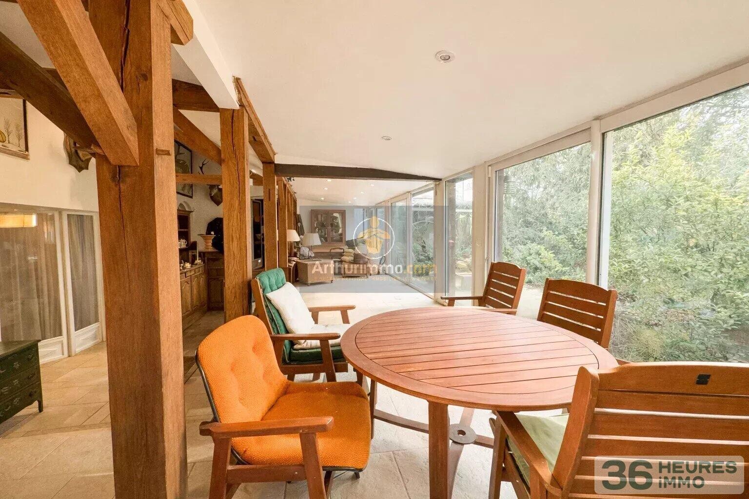 Maison de caractère aux volumes exceptionnels à Villiers-sur-Suize