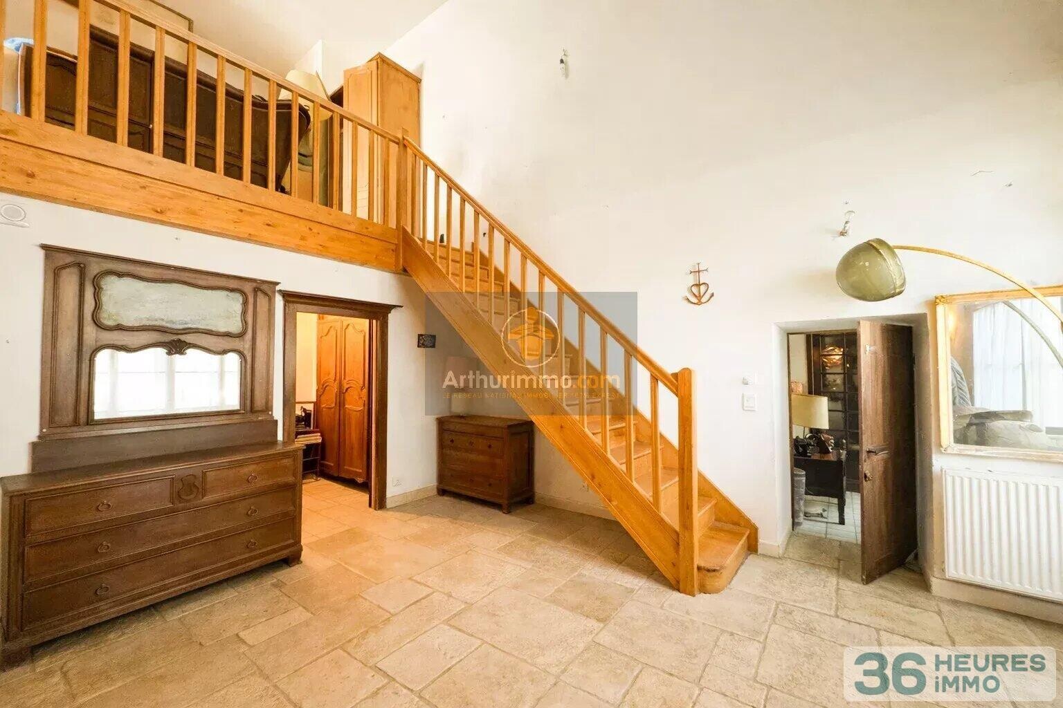 Maison de caractère aux volumes exceptionnels à Villiers-sur-Suize