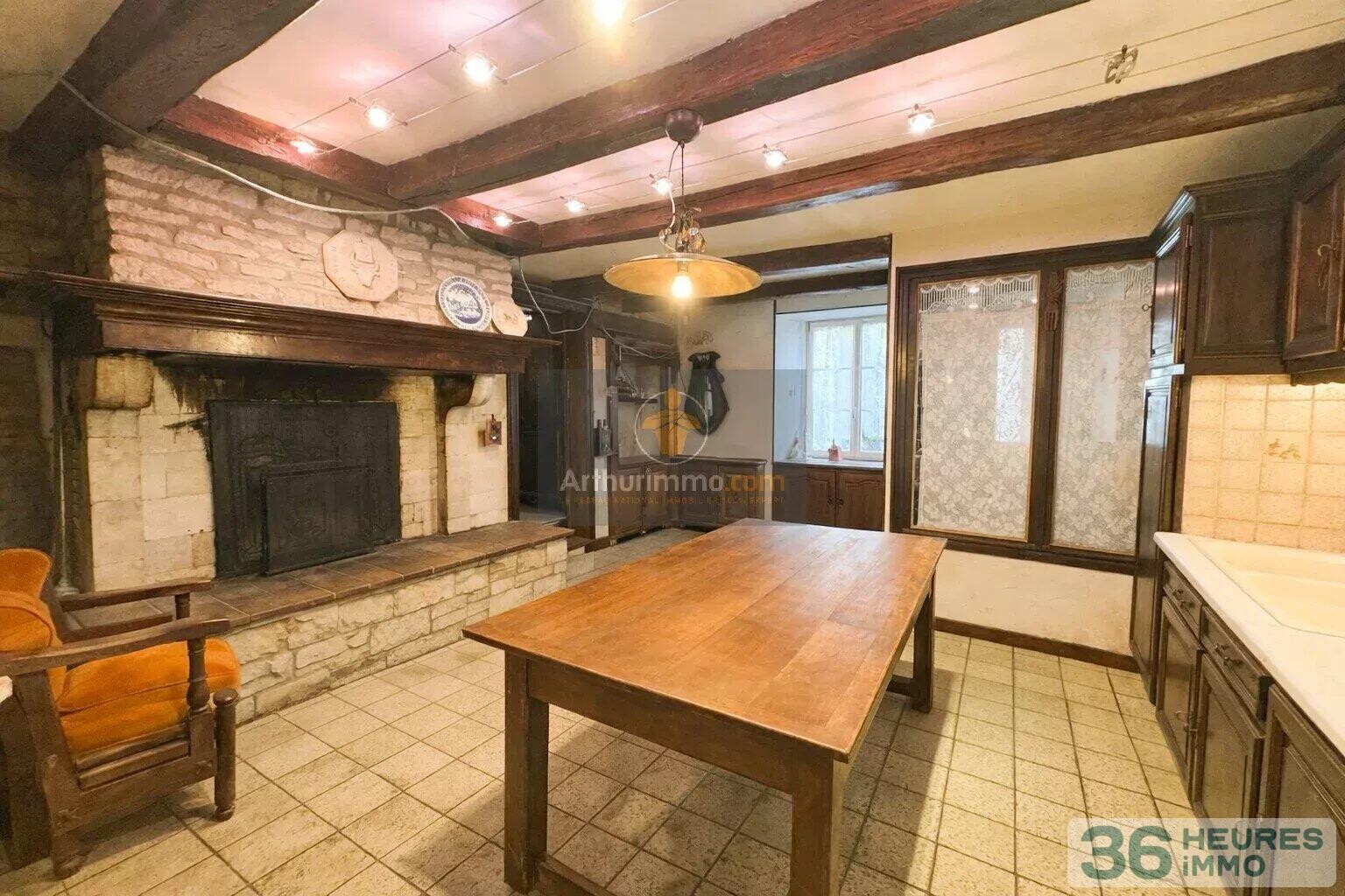 Maison de caractère aux volumes exceptionnels à Villiers-sur-Suize