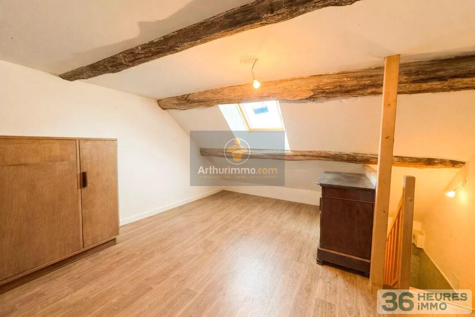 Maison de caractère aux volumes exceptionnels à Villiers-sur-Suize