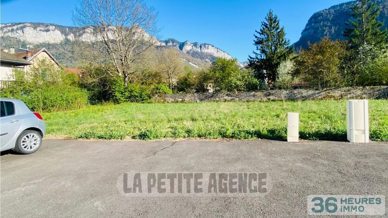 Terrain à Bâtir à Saint-Laurent-du-Pont