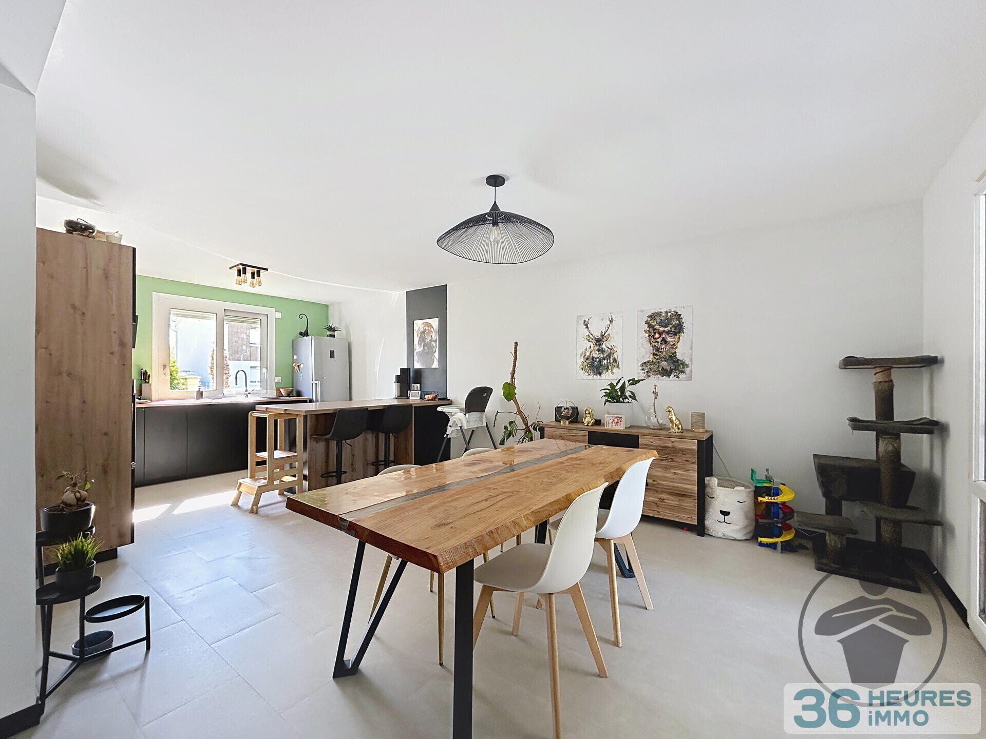 Maison clé en main avec piscine et proximité centre-ville