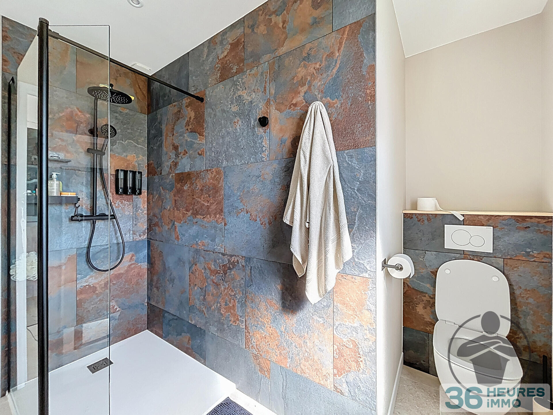 Maison clé en main avec piscine et proximité centre-ville