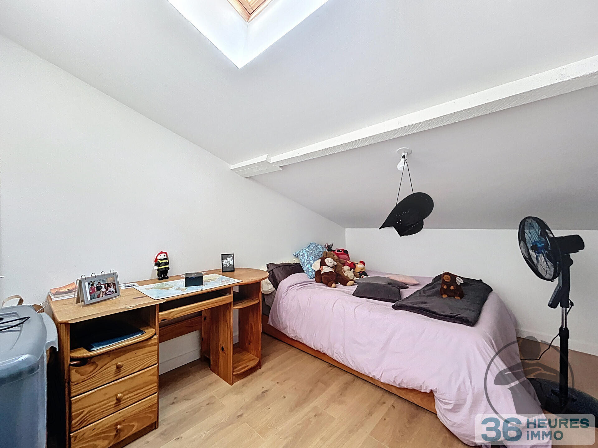 Maison en pierre rénovée avec jardin et terrasse