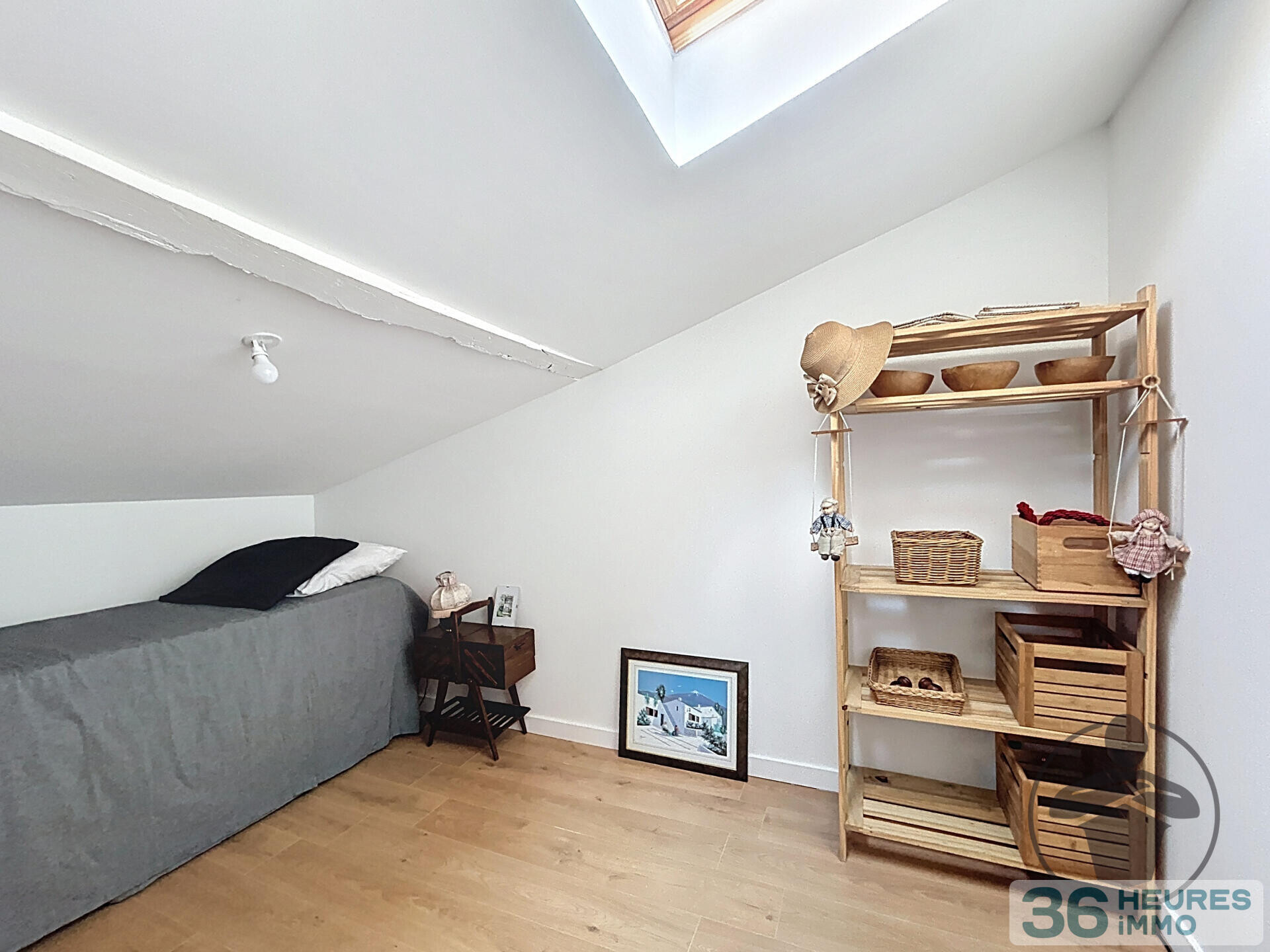 Maison en pierre rénovée avec jardin et terrasse