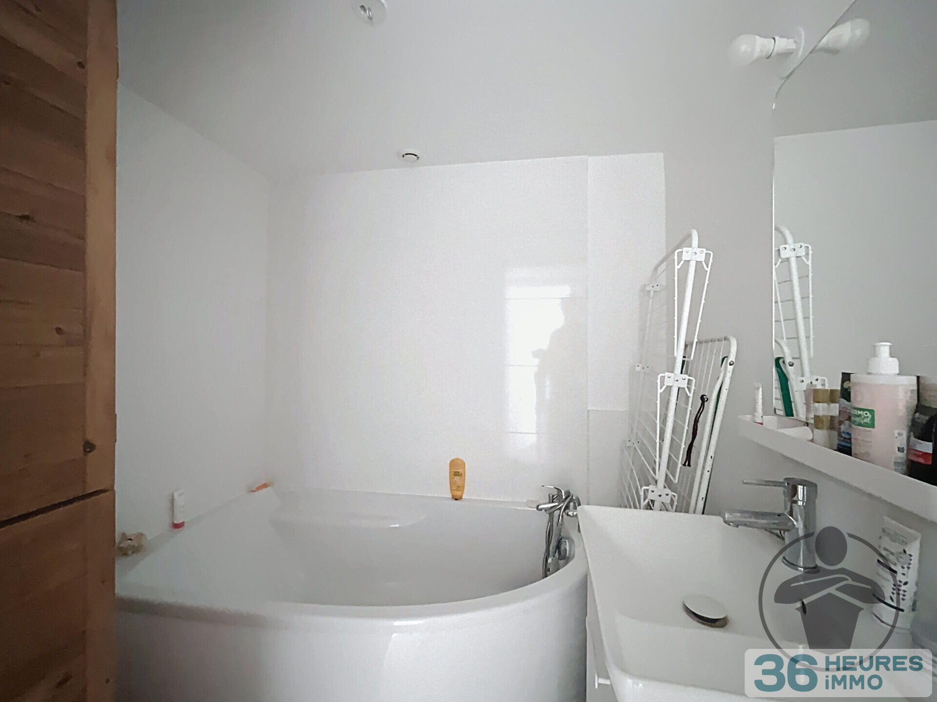 Maison en pierre rénovée avec jardin et terrasse