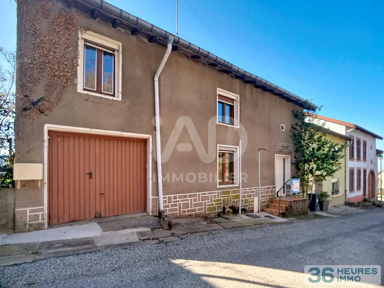 Maison à Angomont
